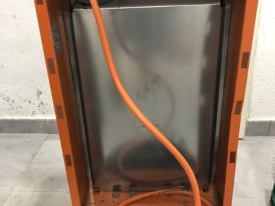 Ich verkaufe einen Gasofen mit Gasflasche. Die Gasflasche ist leer.