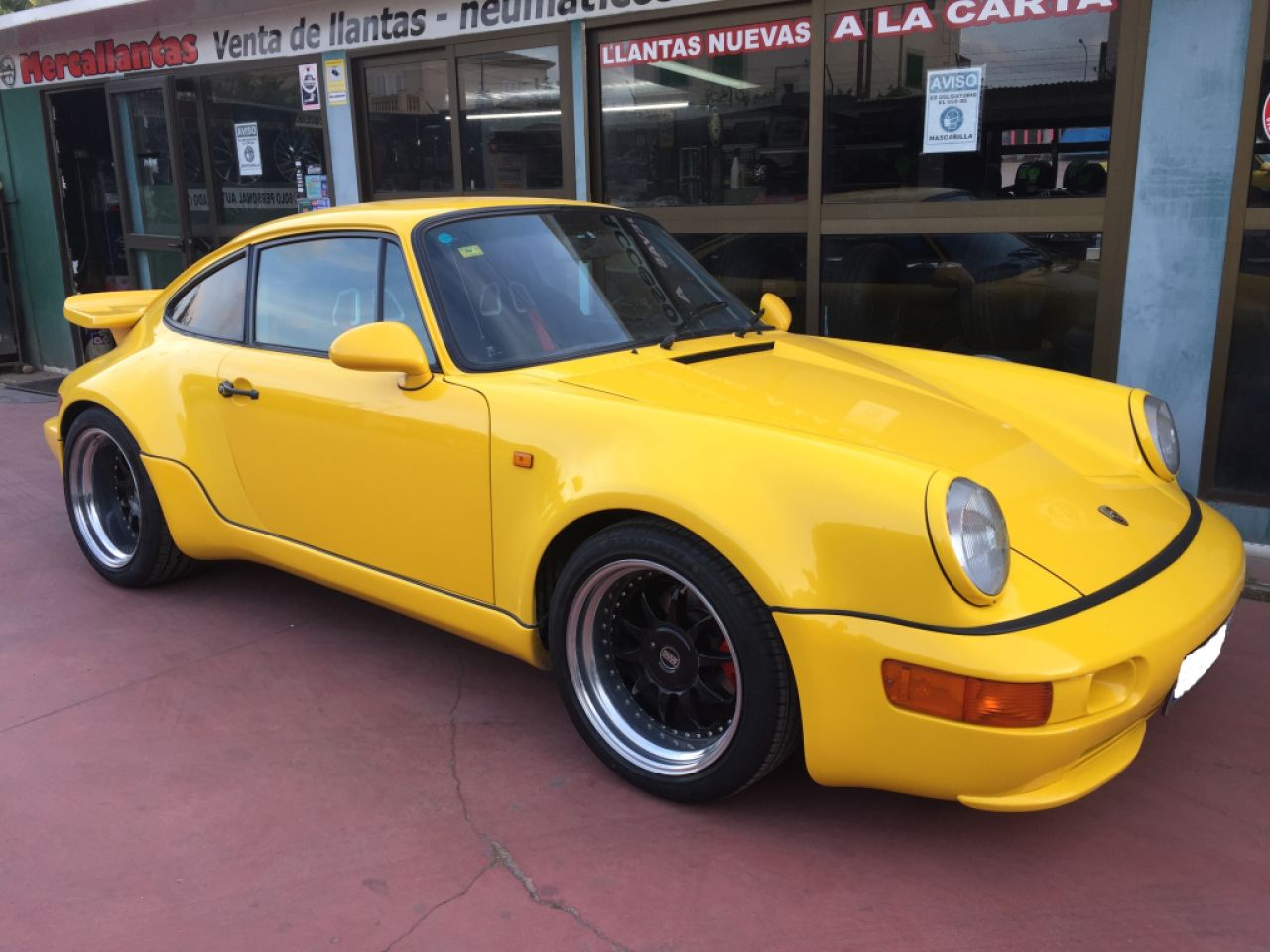 Ich verkaufe Porsche 911 SC Baujahr 82 Kit Look Turbo Aufbereitung in Deutschland von Albert Motorsp