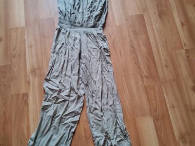 Ich verkaufe verschiedene Kleider, Jumpsuits, Infinity-Kleider, Infinity-Röcke und Infinity-Hosenanz