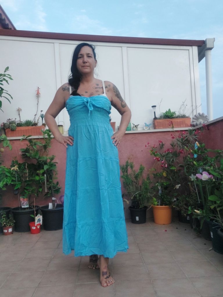 Ich verkaufe verschiedene Kleider, Jumpsuits, Infinity-Kleider, Infinity-Röcke und Infinity-Hosenanz