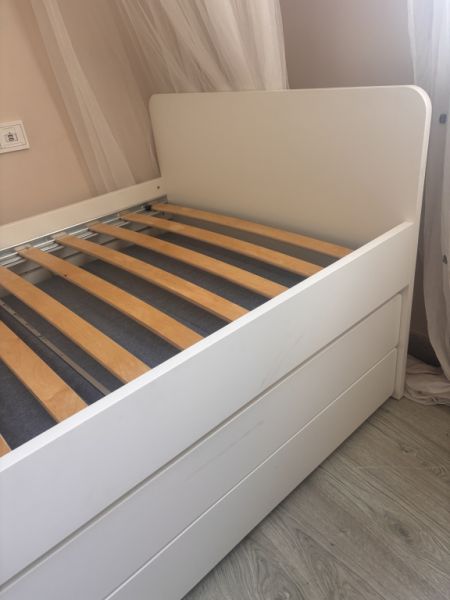 Cama Ikea SLÄKT blanca 90x200 (180x200)