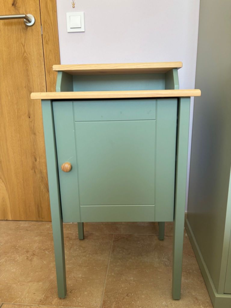 Cómoda Ikea, armario pequeño, mesita de noche