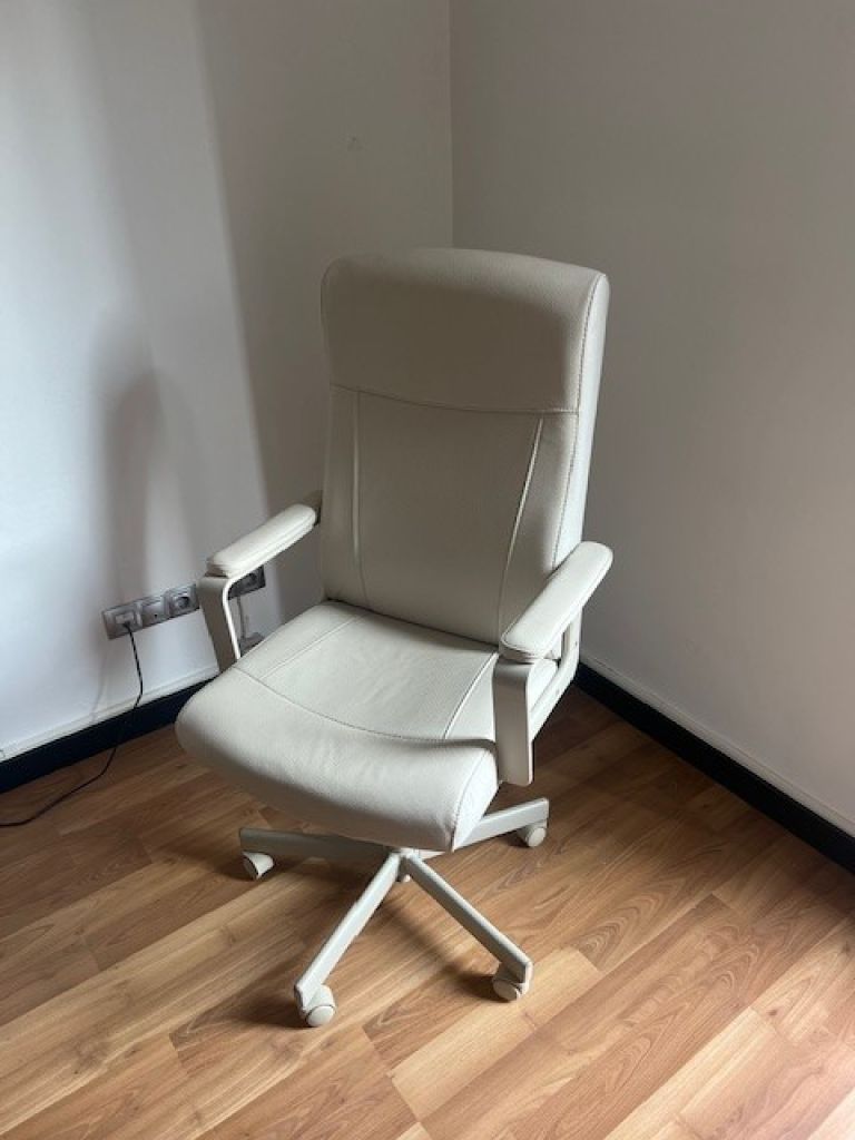 IKEA MILLBERGET silla giratoria, Murum beige / silla de oficina