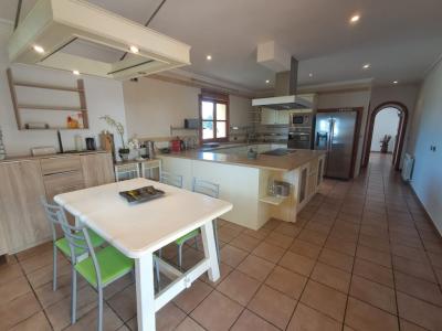 Imposante Finca mit Gästetrankt, Heizung, Pool bei Felanitx - Petra -- F 64