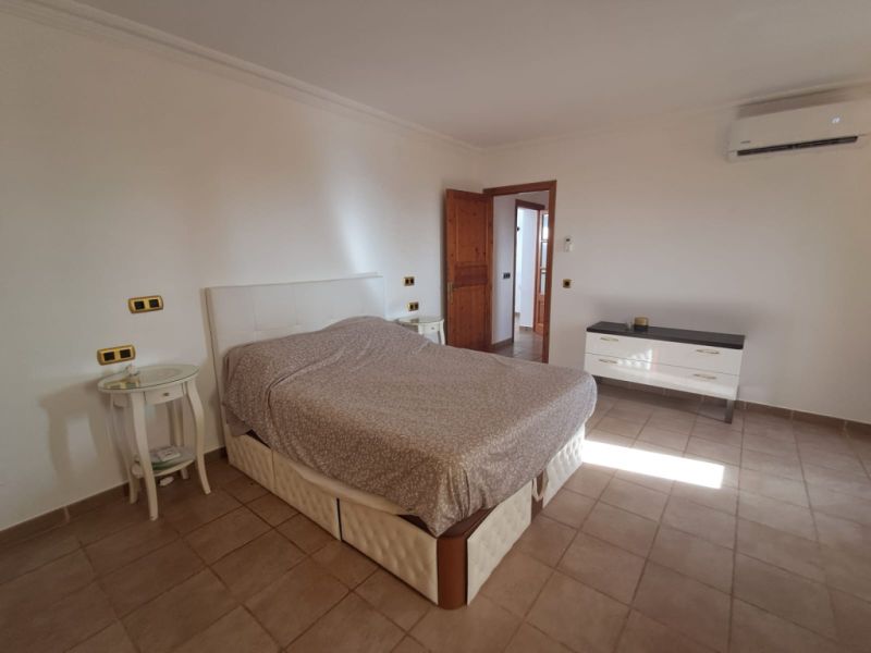 Imposante Finca mit Gästetrankt, Heizung, Pool bei Felanitx - Petra -- F 64