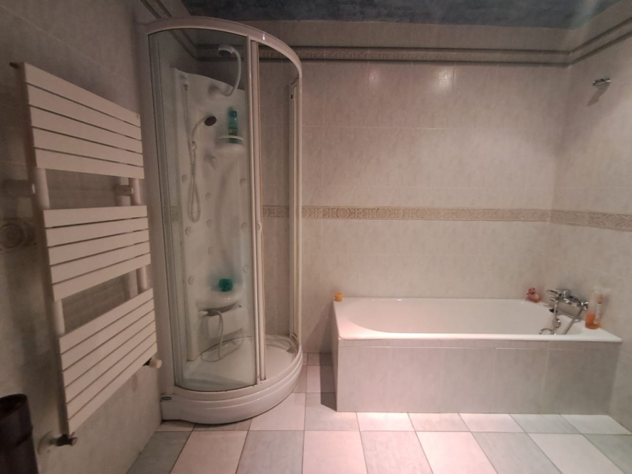 Imposante Finca mit Gästetrankt, Heizung, Pool bei Felanitx - Petra -- F 64