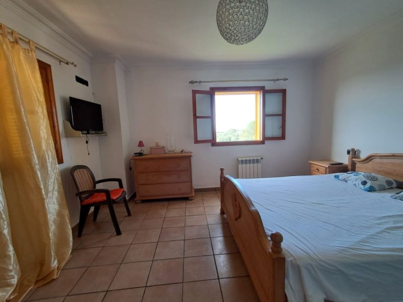 Imposante Finca mit Gästetrankt, Heizung, Pool bei Felanitx - Petra -- F 64