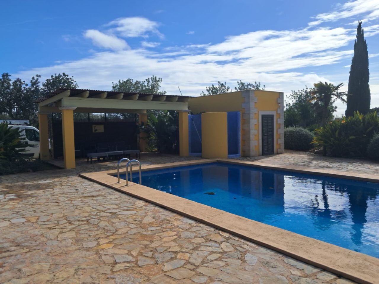 Imposante Finca mit Gästetrankt, Heizung, Pool bei Felanitx - Petra -- F 64