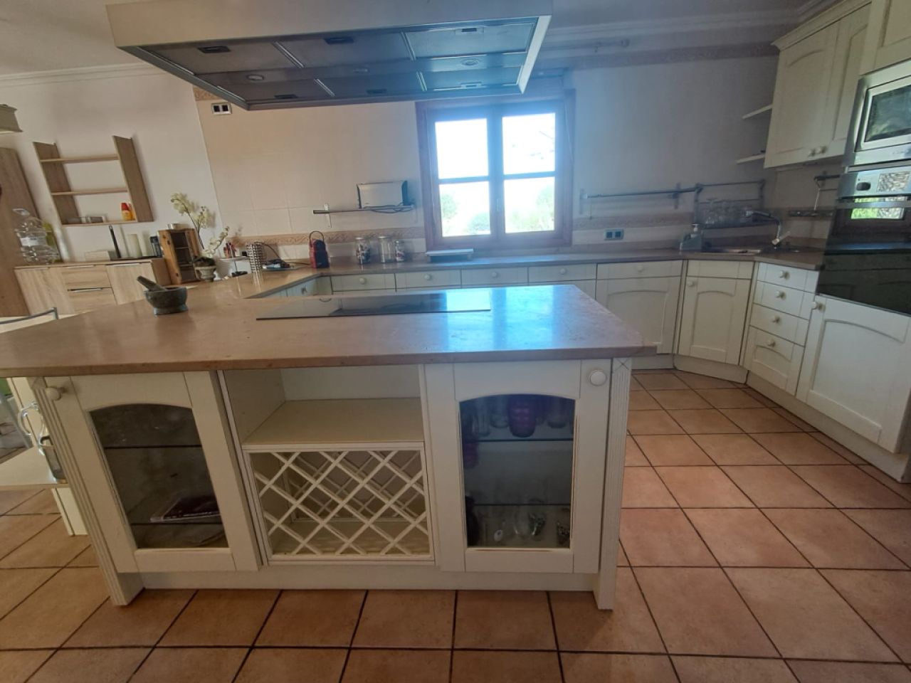 Imposante Finca mit Gästetrankt, Heizung, Pool bei Felanitx - Petra -- F 64