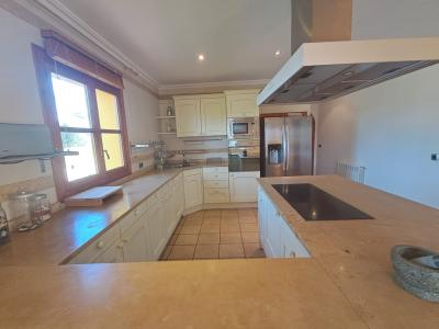 Imposante Finca mit Gästetrankt, Heizung, Pool bei Felanitx - Petra -- F 64