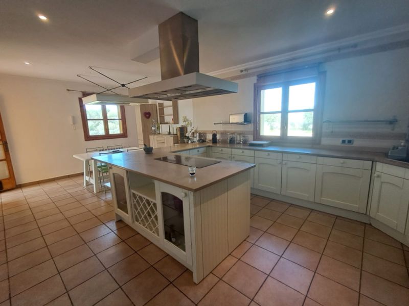 Imposante Finca mit Gästetrankt, Heizung, Pool bei Felanitx - Petra -- F 64