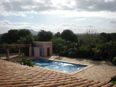 Imposante Finca mit sep. Gästehaus und allen Extras bei Petra- Manacor -- F 64 VK