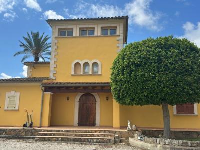 Imposante Finca mit sep. Gästehaus und allen Extras bei Petra- Manacor -- F 64 VK