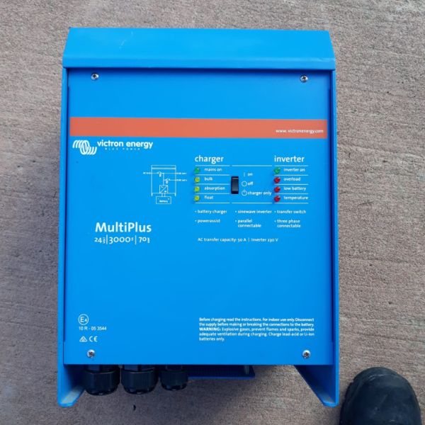 Inverter y Bluecharger para energía solar