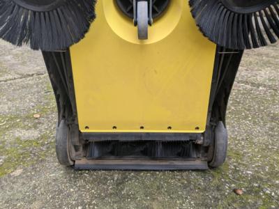 Kärcher Kehrmaschine