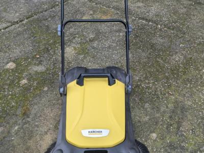 Kärcher Kehrmaschine
