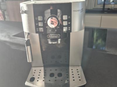 Cafetera superautomática Delonghi