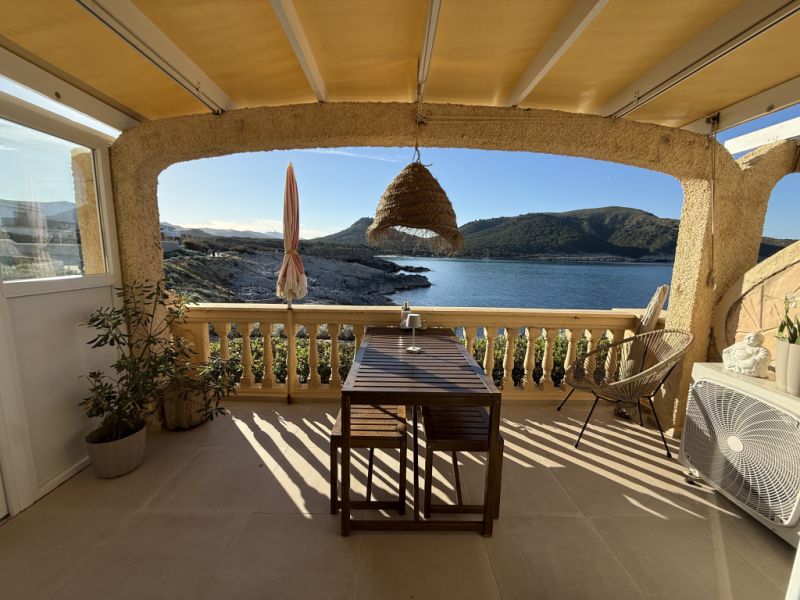 Apartamento completamente renovado en ubicación privilegiada frente al mar – Cala Agulla, Cala Ratjada
