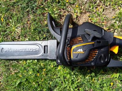Kettensäge Mc Cullock CS 340 Benzin, wie neu siehe Fotos