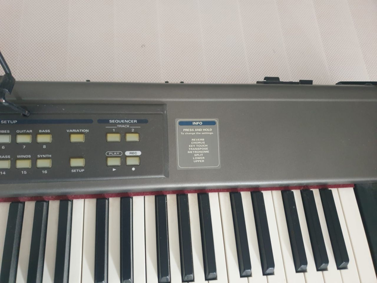 Teclado de la empresa Roland