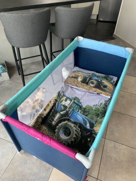 Cuna de viaje para niños con colchón