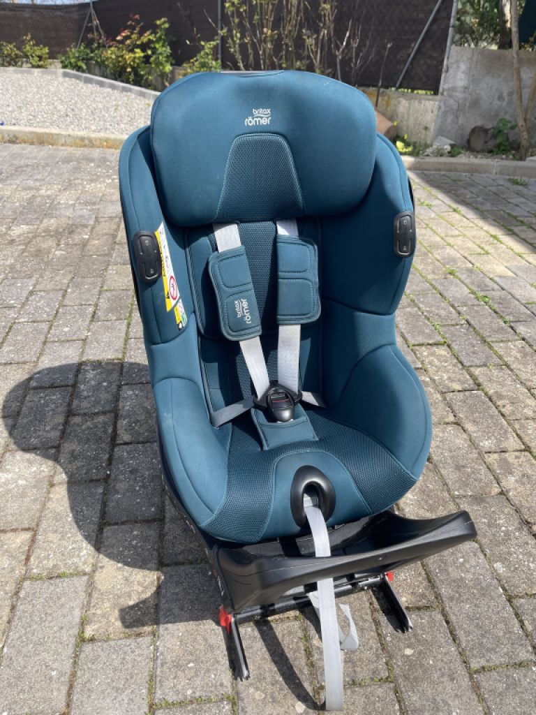 Silla infantil Britax Römer DUALFIX i‑Size + Modular iSense Base – conjunto completo premium