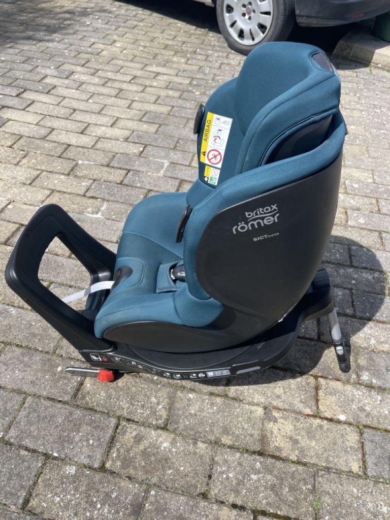 Child seat Britax Römer DUALFIX i‑Size + Modular iSense Base – Premium complete set