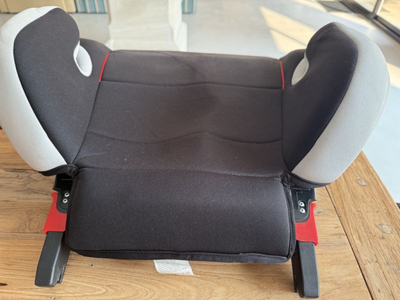 Kindersitz/Sitzerhöhung mit isofix