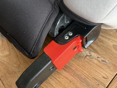 Kindersitz/Sitzerhöhung mit isofix