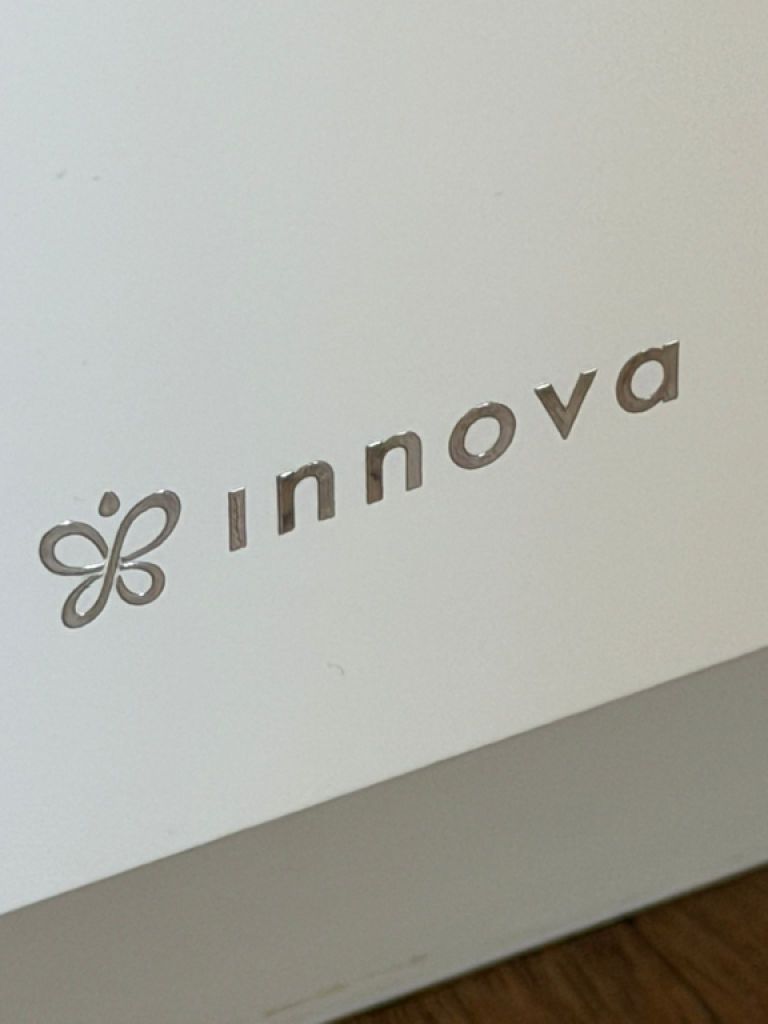 Aire acondicionado INNOVA 2.0 – estado excelente, 2 años