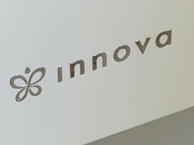 Aire acondicionado INNOVA 2.0 – estado excelente, 2 años