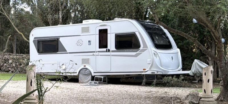 Knaus Südwind 580 UE 60 Years LIKE NEW, Air Conditioning, Luxury Awning with Extensions | Immediate
