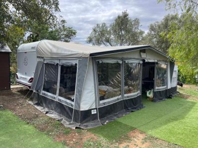 Knaus Südwind 580 UE 60 Years LIKE NEW, Air Conditioning, Luxury Awning with Extensions | Immediate