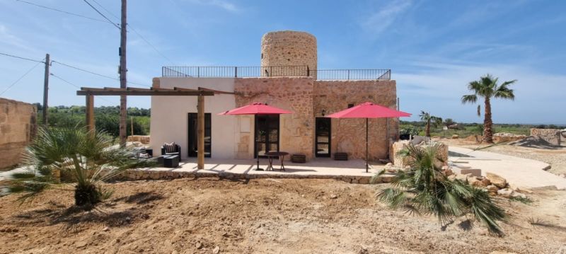 Completely restored mill for sale between Cas Concos and Felanitx