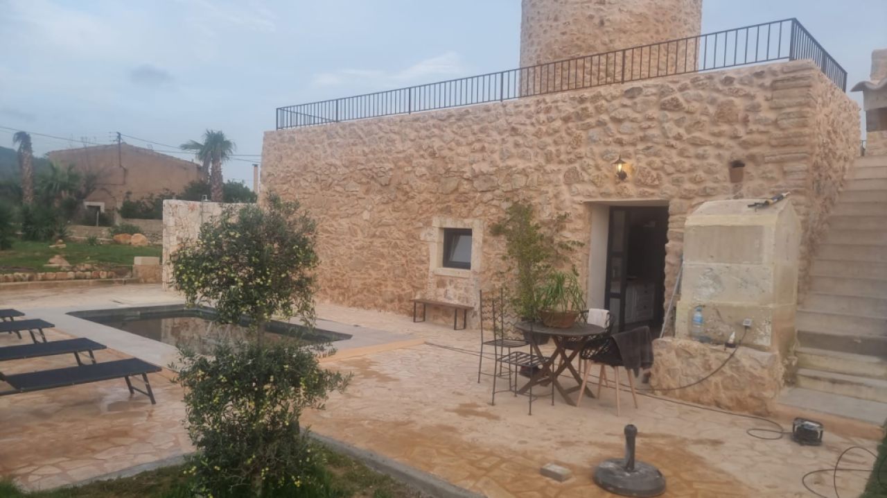 Completely restored mill for sale between Cas Concos and Felanitx