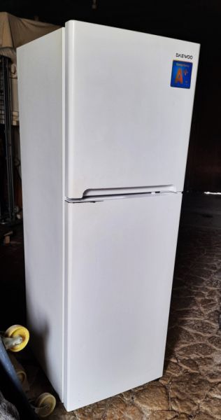 Daewoo combi fridge