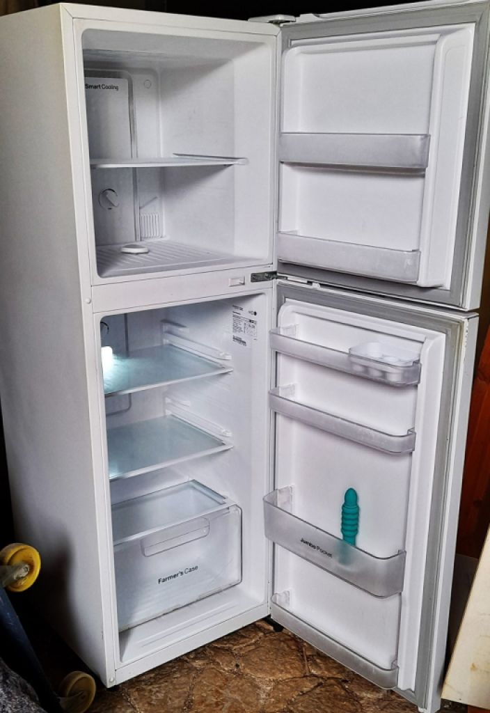 Daewoo combi fridge