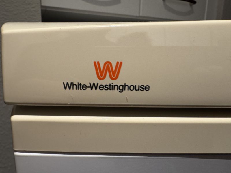 Nevera con congelador.