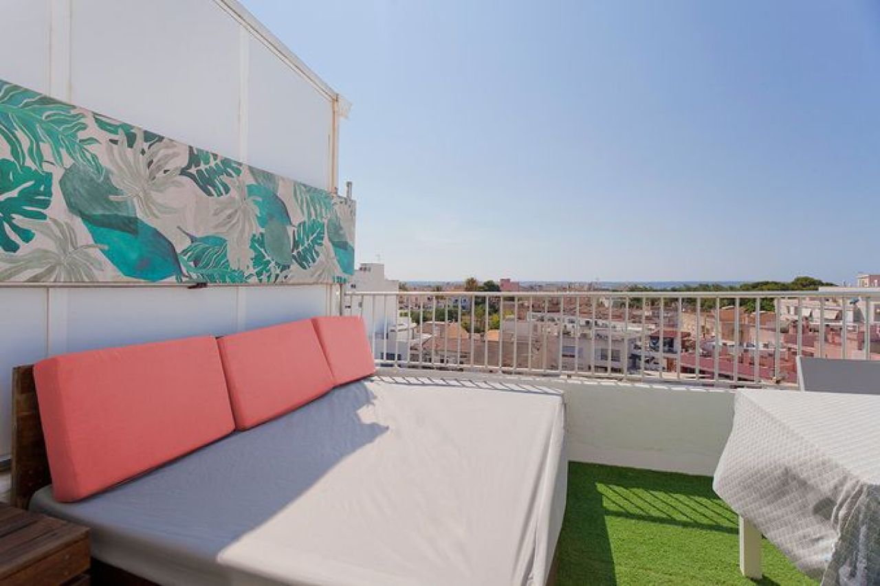 Short-term rental - Ciudat Jardin beach apartment !