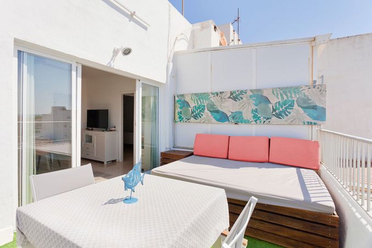 Short-term rental - Ciudat Jardin beach apartment !