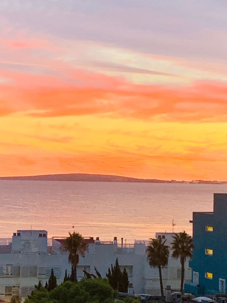 Short-term rental - Ciudat Jardin beach apartment !