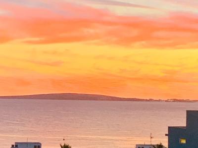 Short-term rental - Ciudat Jardin beach apartment !