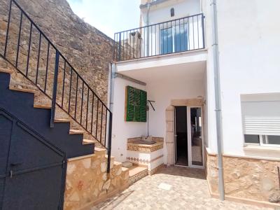 Ladenlokal und private Einheit in Santanyi -- L 45