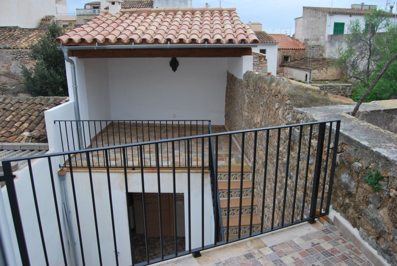 Ladenlokal und private Einheit in Santanyi -- L 45