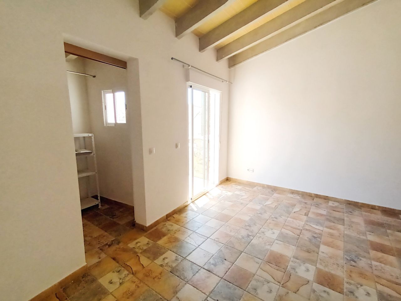 Ladenlokal und private Einheit in Santanyi -- L 45