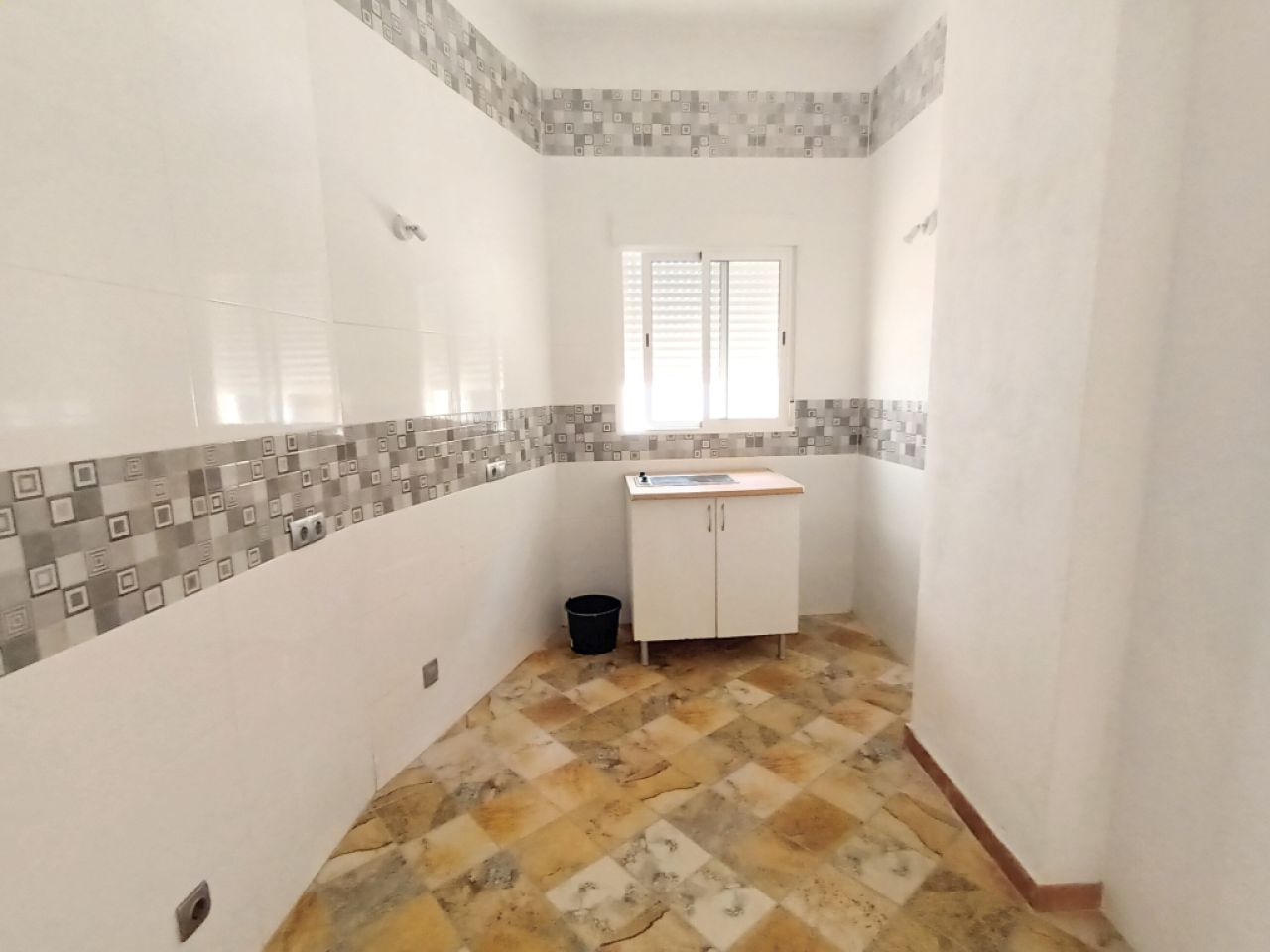 Ladenlokal und private Einheit in Santanyi -- L 45