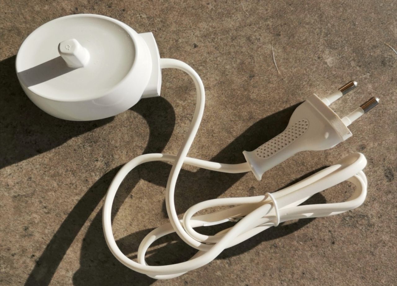 Estación de carga 220V para cepillo de dientes Oral-B,