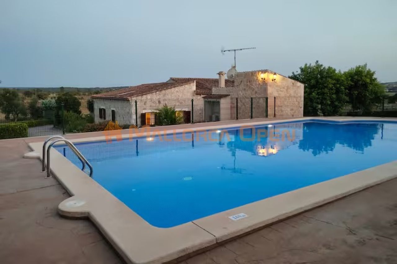 Villa rural en alquiler – Privacidad absoluta en el corazón de Mallorca