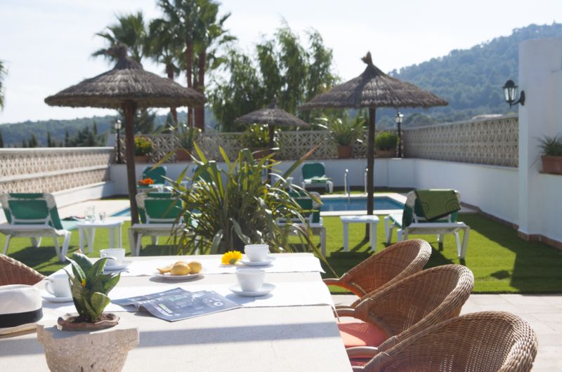 Ländliches Apartment mit Gem. Pool und vielen Terrassen bei Petra --- AP 48