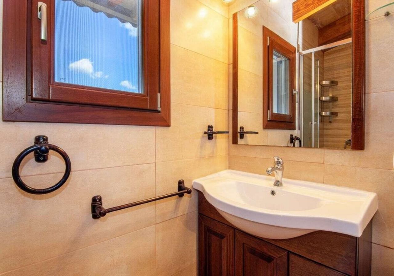 Ländliches Apartment mit Gem. Pool und vielen Terrassen bei Petra --- AP 48